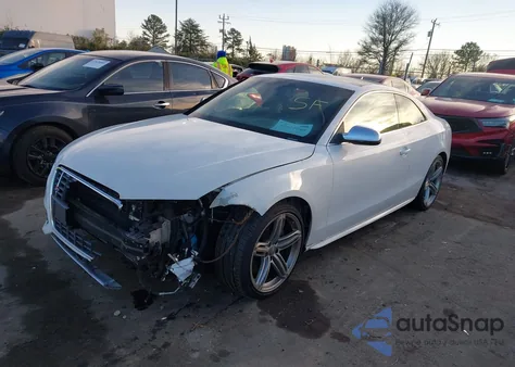 2010 Audi S5 4.2 Premium Plus из США, поврежденный, VIN WAUVVAFR2AA035599